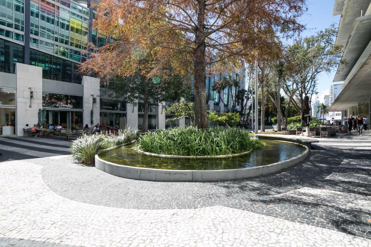 2 Bedroom 2 Bath With Patio On 11Th Collins Ave Miami Beach Buitenkant foto