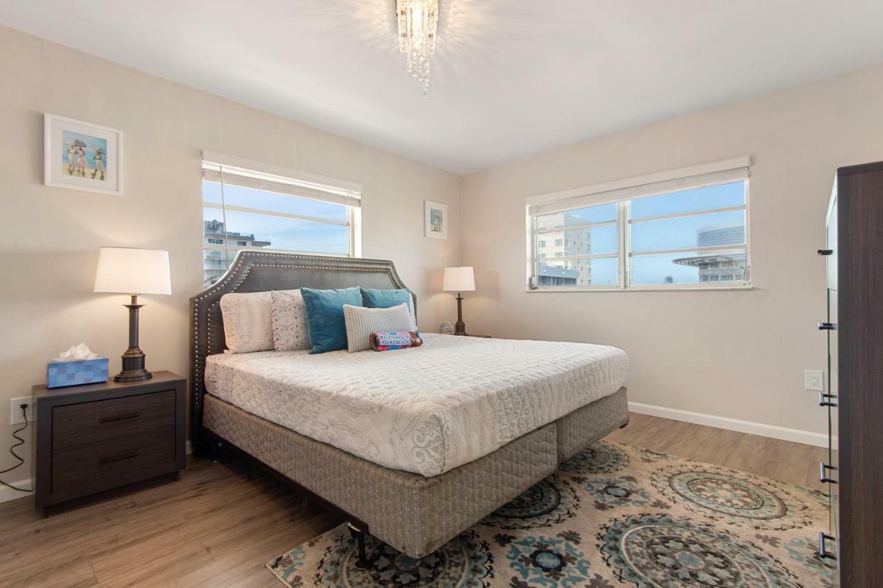 2 Bedroom 2 Bath With Patio On 11Th Collins Ave Miami Beach Buitenkant foto